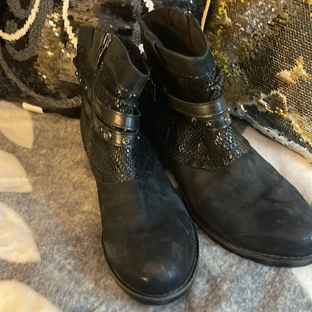 Sz 40/10 tamaris blAck parai leather moto booties:boot
